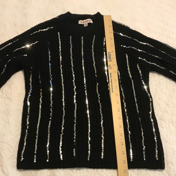 Chunky Nanette Lepore long sleeved black sweater with silver sequin stripes (S) - Picture 5 of 12